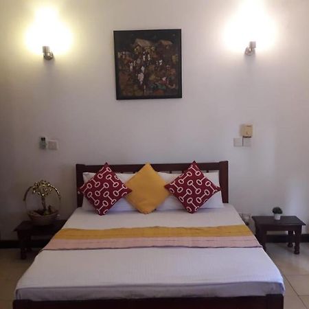 Chelsea Villa Bnb Colombo Exterior photo