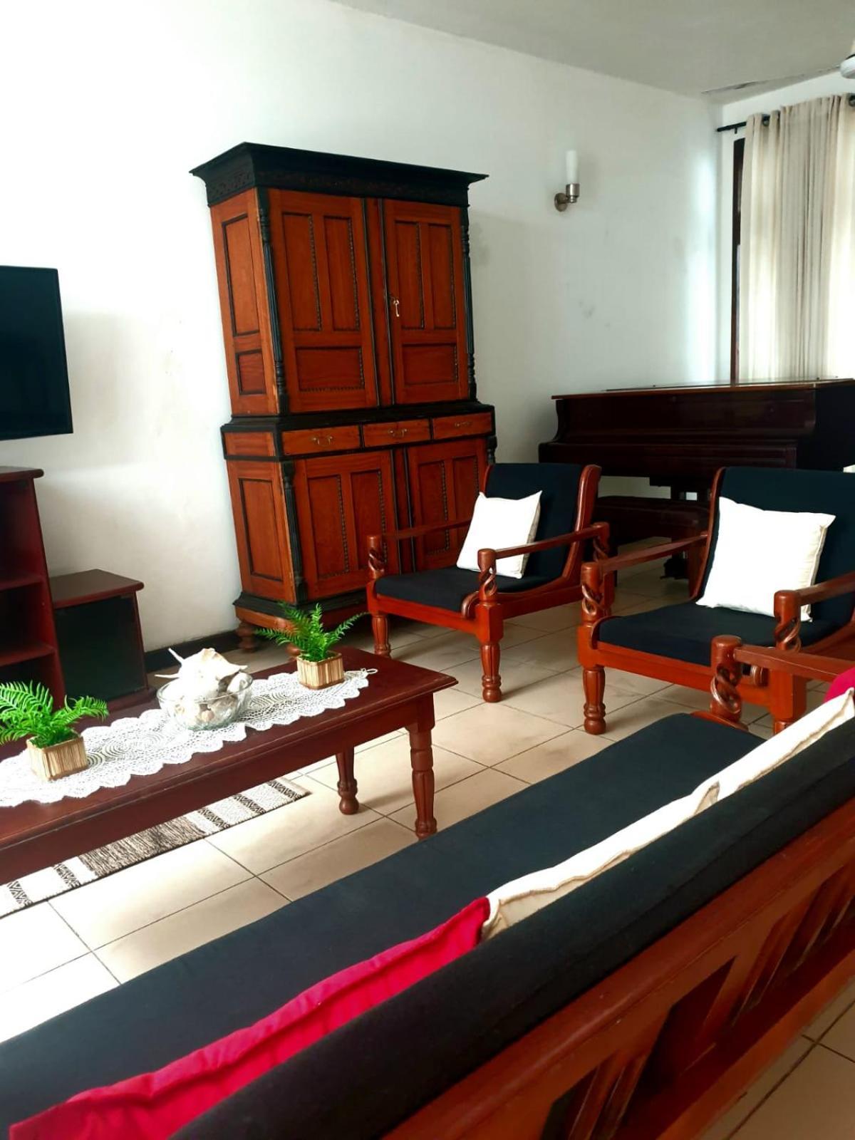 Chelsea Villa Bnb Colombo Exterior photo