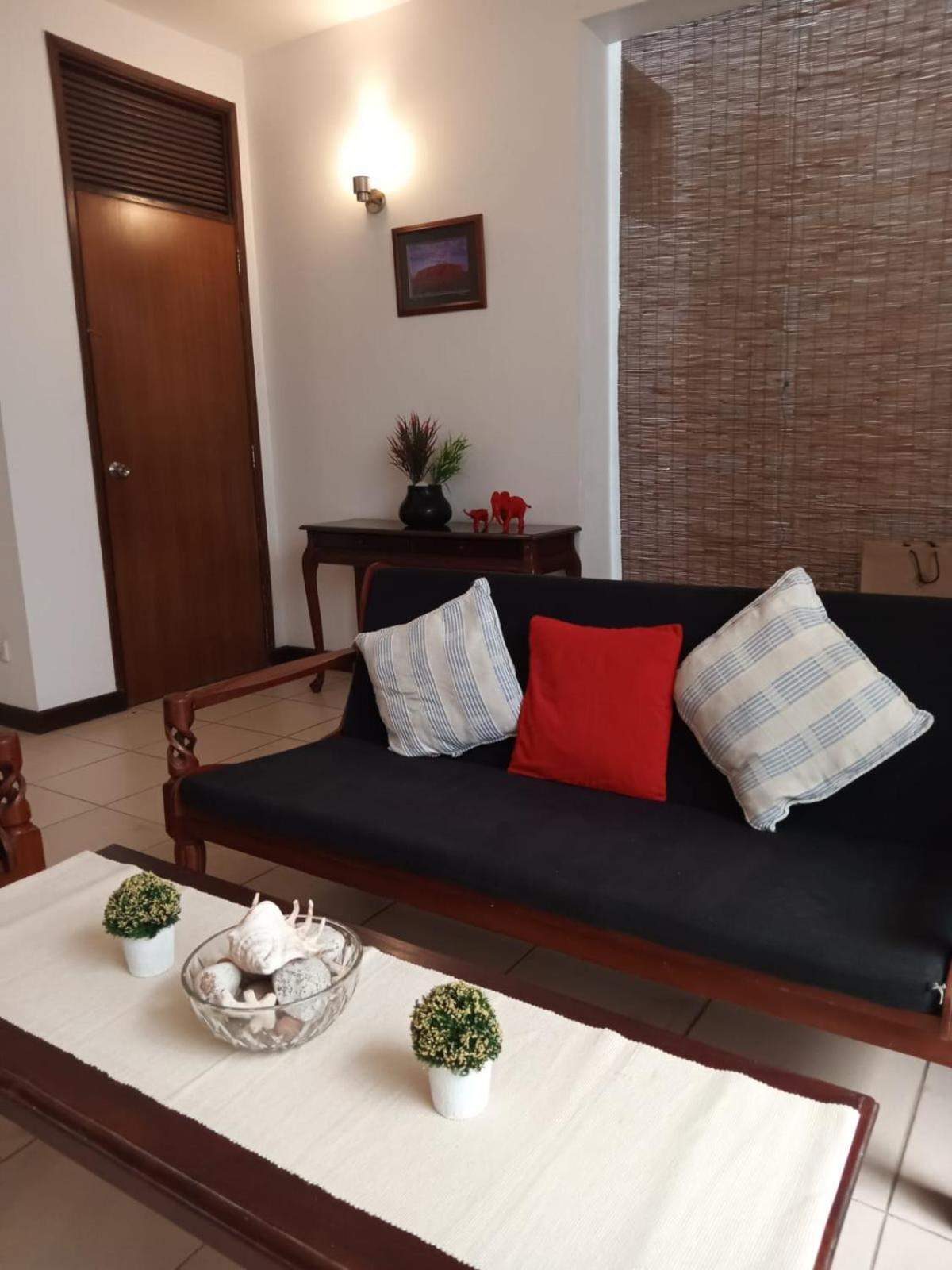 Chelsea Villa Bnb Colombo Exterior photo