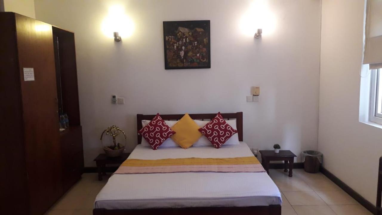 Chelsea Villa Bnb Colombo Exterior photo